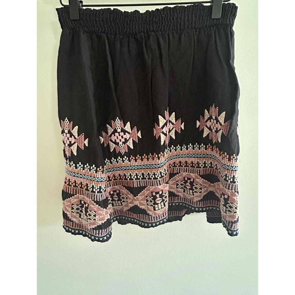 VTG Johnny Was Bohemian Black Embroidered Skirt Size M Boho